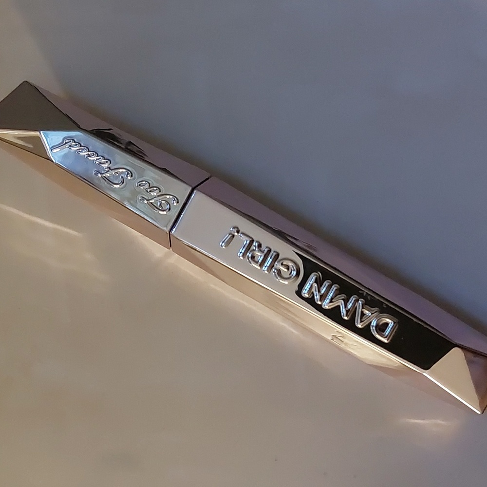 Too Faced Damn Girl! Mascara